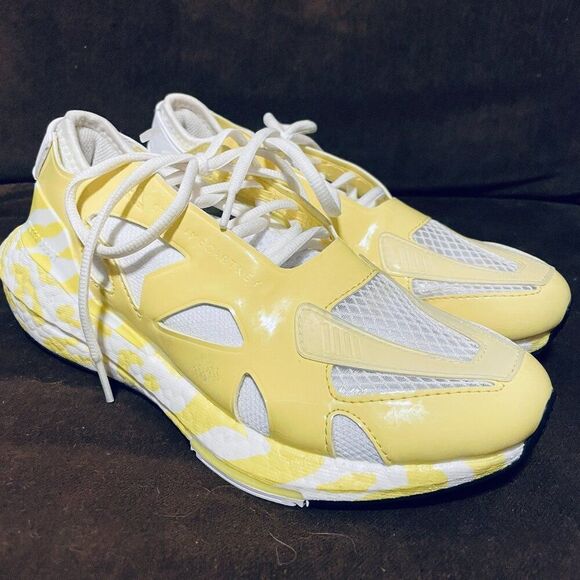 Adidas Stella McCartney Ultraboost Sneaker Size 6.5 US Chiffon Yellow 38 EUR - Picture 1 of 7